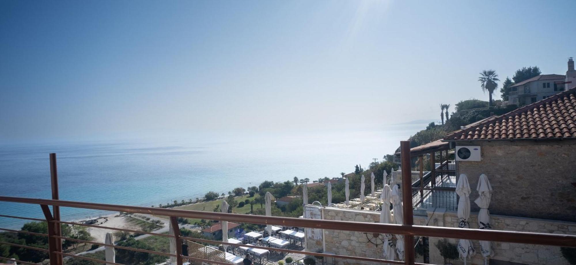 Brezza Marina House Apartment Afytos Bagian luar foto