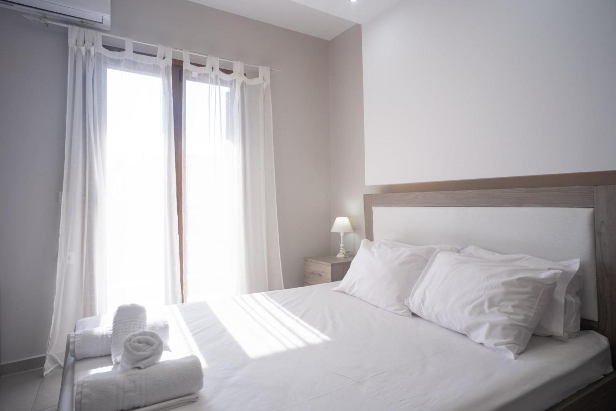 Brezza Marina House Apartment Afytos Bagian luar foto