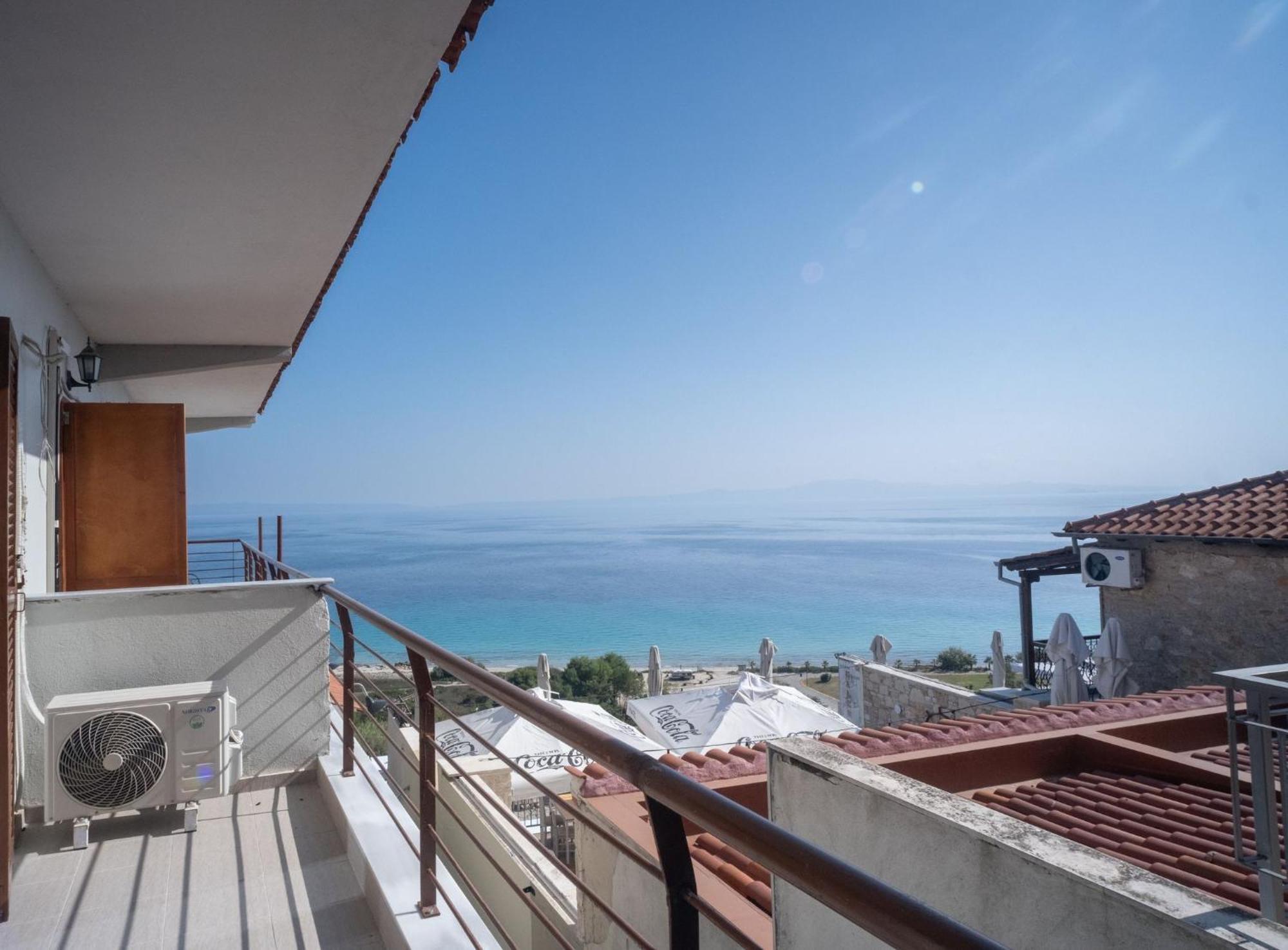 Brezza Marina House Apartment Afytos Bagian luar foto